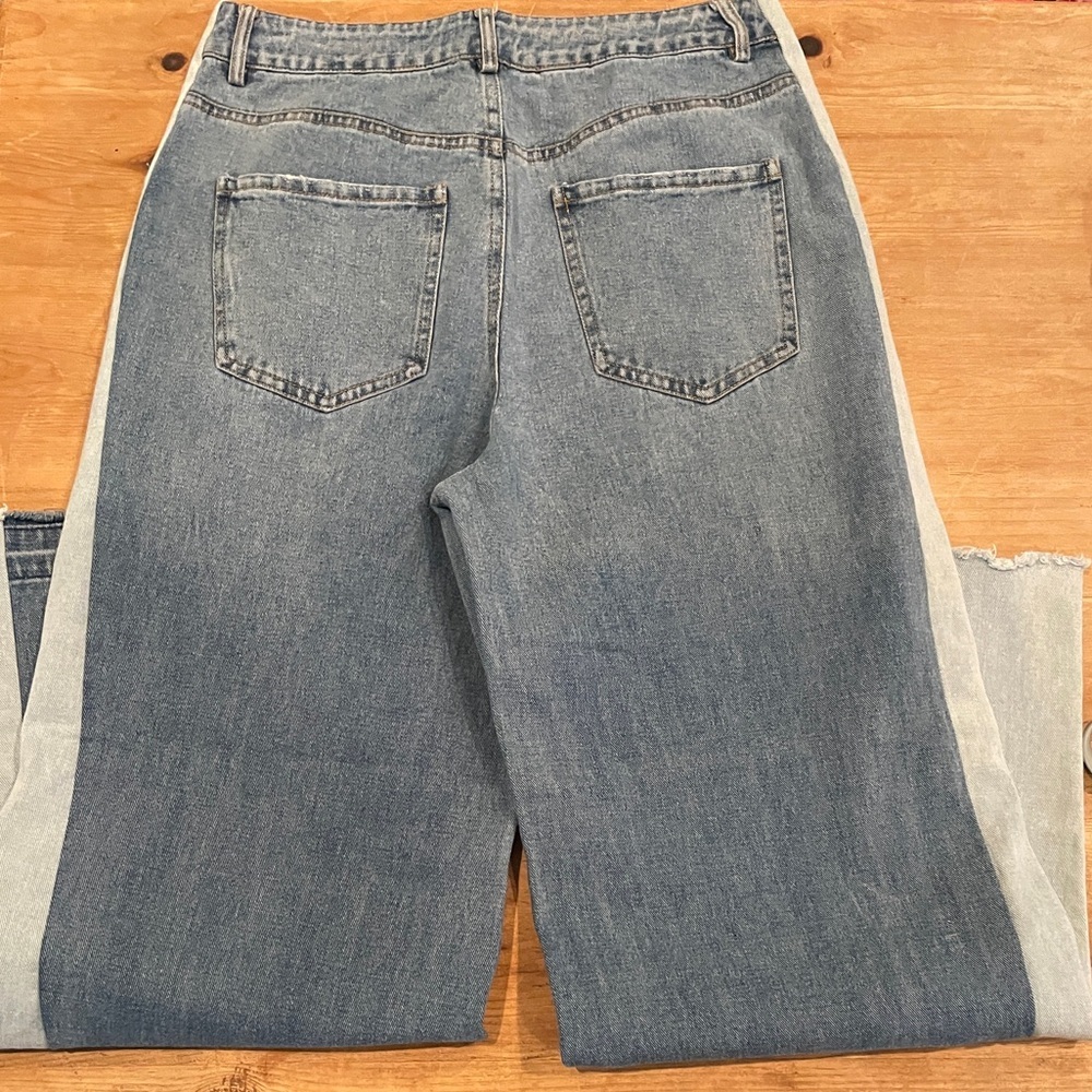 NWOT Forever 21 two Tone High Rise Wide leg 💯% cotton Flare Jeans 28 - Picture 9 of 9